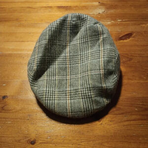 Alternative men's flat cap hat green plaid wool